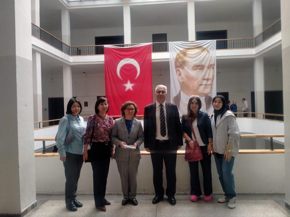 ППС кафедры международного права по командировке посетили Университет Анкары́