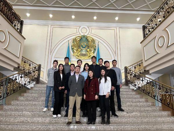 Первокурсники посетили Музей дипломатической службы Республики Казахстан при Министерстве иностранных дел РК.